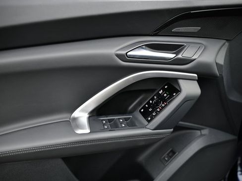 New 2025 Audi Q5 Premium Plus image 15