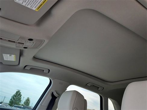 Certified 2025 Audi Q3 2.0T Premium Plus image 20