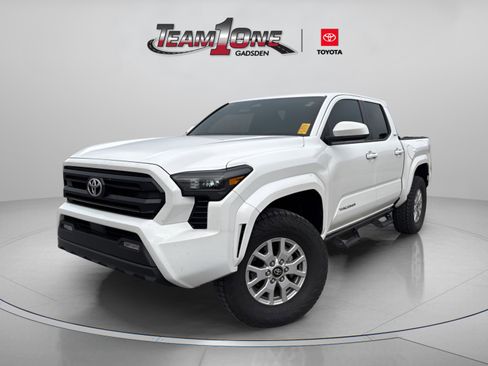 Certified 2024 Toyota Tacoma SR5 image 5
