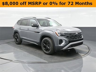 New 2025 Volkswagen Atlas Peak Edition SE