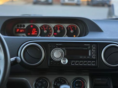 Used 2010 Scion xB image 21