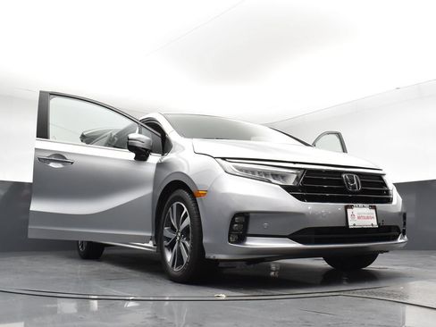 Used 2022 Honda Odyssey Touring image 32