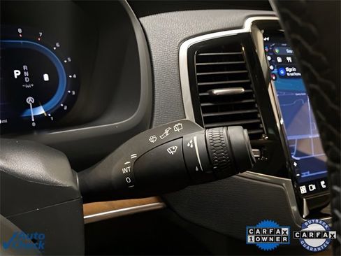 Used 2025 Volvo XC90 B6 Plus image 35