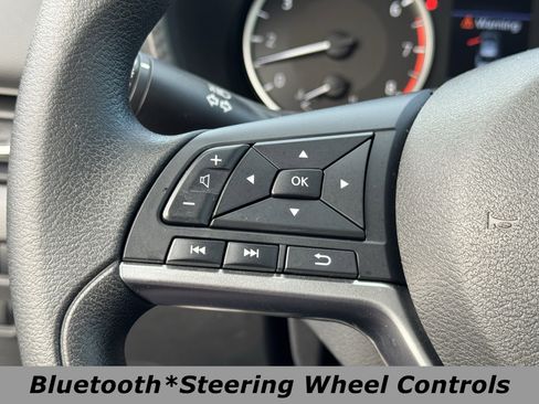 Used 2022 Nissan Sentra S image 5