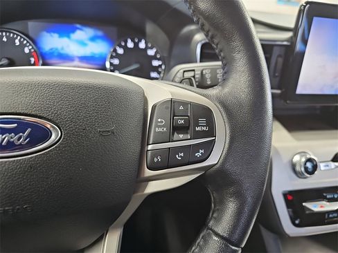 Used 2021 Ford Explorer XLT w/ Equipment Group 202A image 18