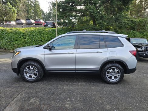 Used 2022 Honda Passport TrailSport image 6