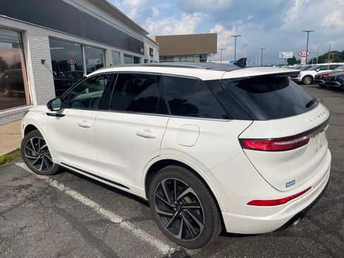 Used 2024 Lincoln Corsair Grand Touring w/ Equipment Group 301A AWD/4WD image 3
