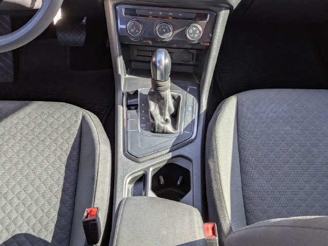 Used 2018 Volkswagen Tiguan S FWD image 16