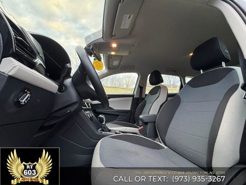 Used 2025 Volkswagen Taos S image 11