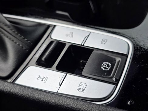 Used 2022 Hyundai Santa Cruz Limited image 29