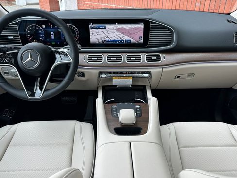New 2026 Mercedes-Benz GLE 450e 4MATIC image 13
