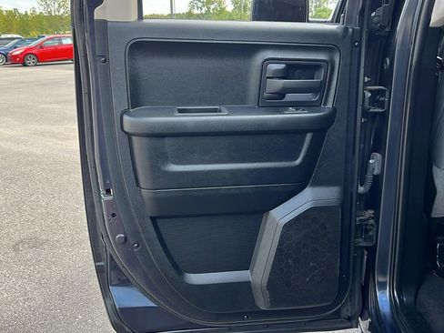 Used 2018 RAM 1500 ST w/ SXT Appearance Group AWD/4WD image 26