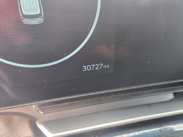 Used 2025 Kia Carnival SX Prestige FWD image 3