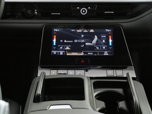 New 2026 INFINITI QX80 Luxe w/ Cargo Package AWD/4WD image 18