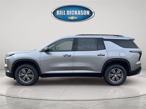 New 2026 Chevrolet Traverse LT w/ Enhanced Driving Package image 4