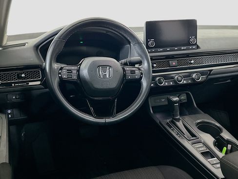 Used 2023 Honda Civic EX image 17