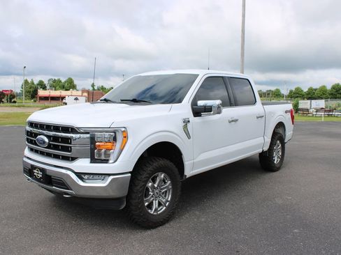 Used 2023 Ford F150 Lariat AWD/4WD image 4