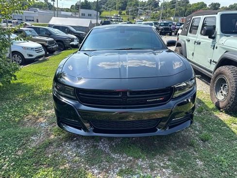 Used 2023 Dodge Charger SXT w/ Blacktop Package AWD/4WD image 2