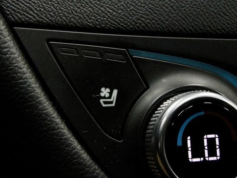 Used 2024 Chevrolet Malibu LT FWD image 5