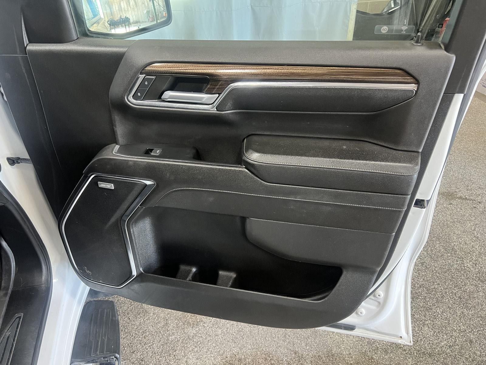 Used 2023 Chevrolet Silverado 1500 RST AWD/4WD image 23