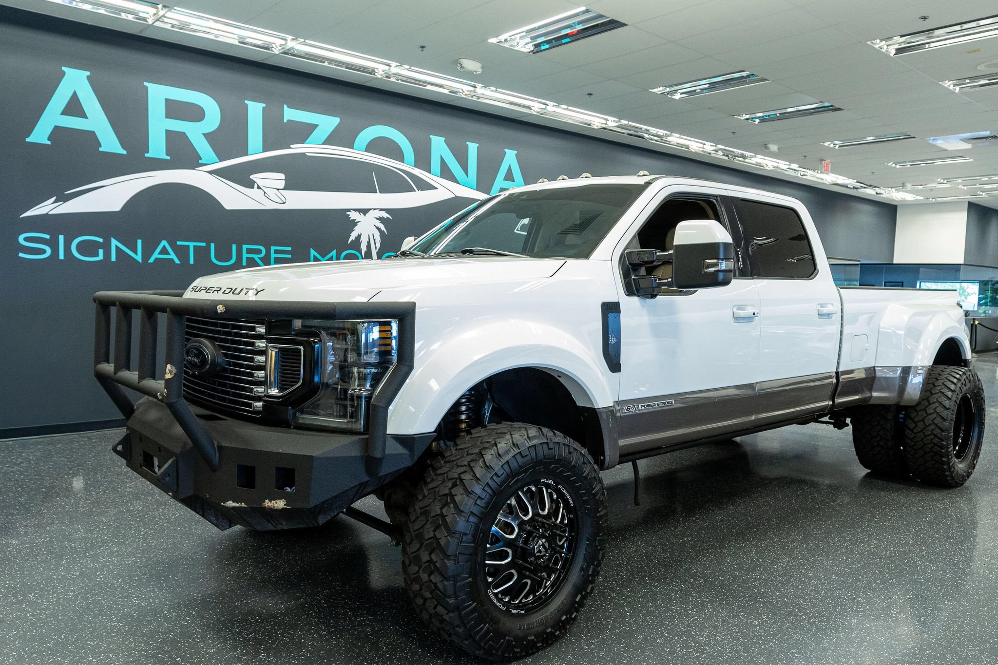 Used 2021 Ford F450 Lariat w/ Lariat Ultimate Package AWD/4WD image 1