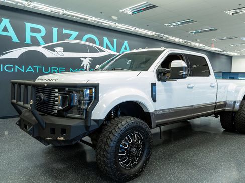 Used 2021 Ford F450 Lariat w/ Lariat Ultimate Package AWD/4WD image 1