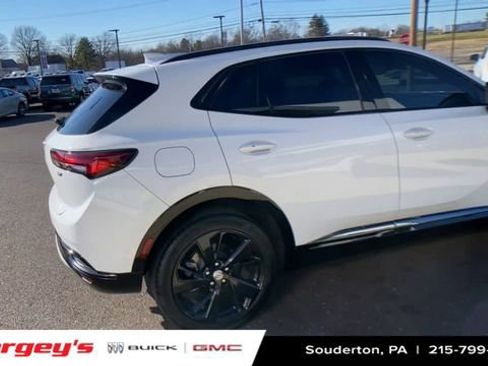 Certified 2021 Buick Envision Essence w/ Technology Package I image 10