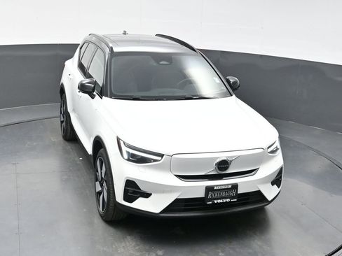 Used 2023 Volvo XC40 Recharge Ultimate w/ Protection Package Premier image 19