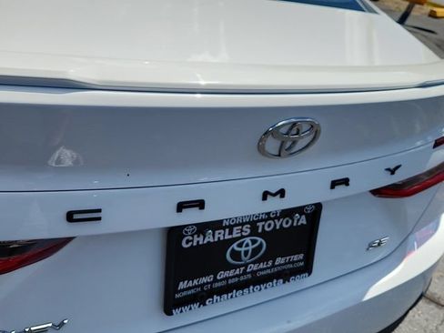 Used 2025 Toyota Camry SE FWD image 28