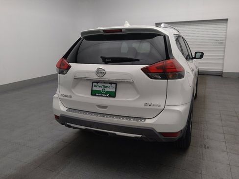 Used 2017 Nissan Rogue SV AWD/4WD image 7