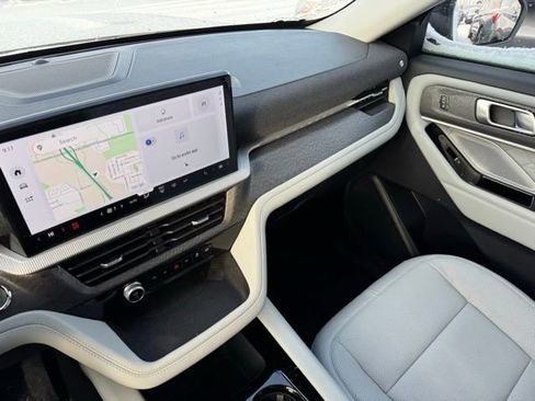 New 2026 Ford Explorer Platinum w/ LUX Leather Package image 23