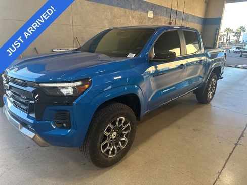 Used 2024 Chevrolet Colorado Z71 w/ Z71 Convenience Package 2 image 1