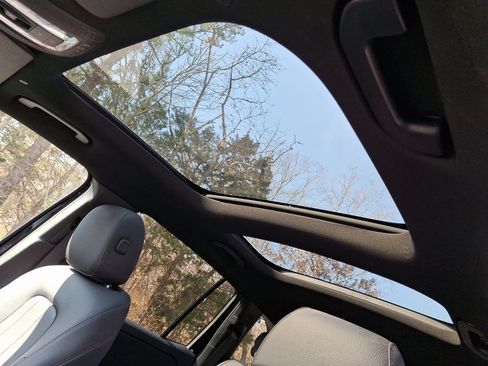 Certified 2024 Mercedes-Benz GLB 250 4MATIC image 14