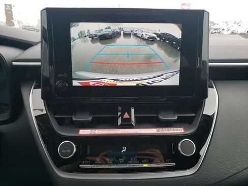 Used 2026 Toyota Corolla LE FWD image 18