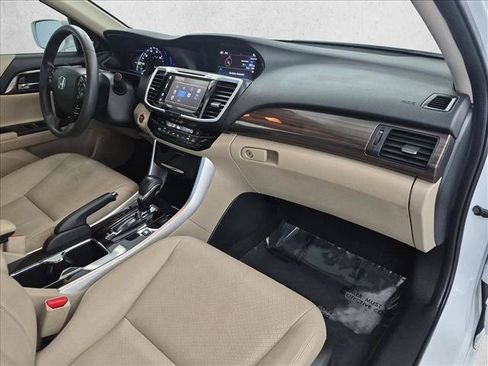 Used 2017 Honda Accord EX-L image 26