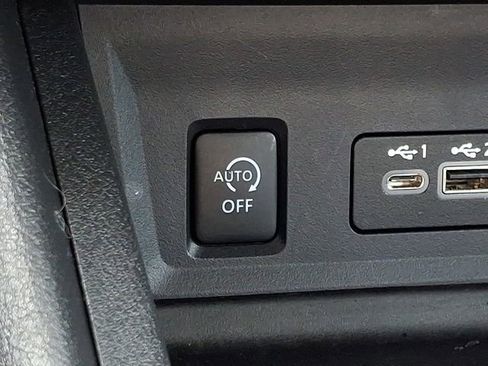 Used 2024 Nissan Sentra SR FWD image 24