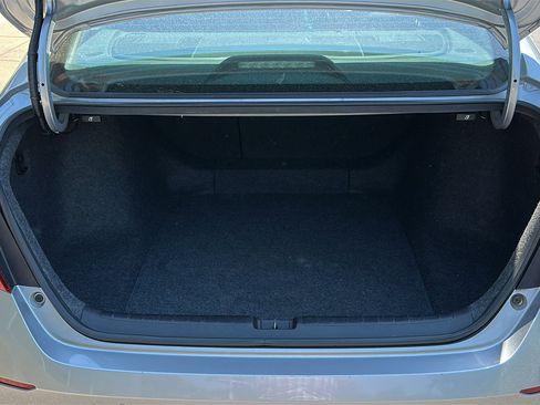 Used 2018 Honda Accord Touring image 7