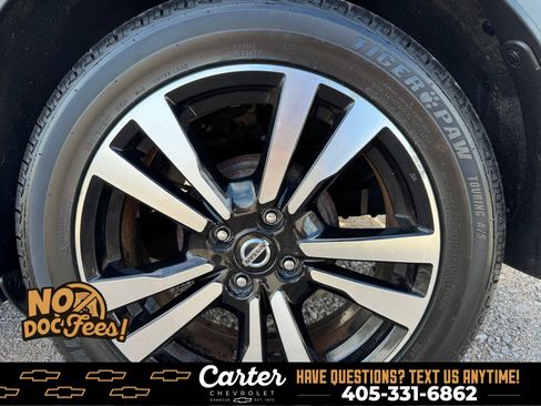 Used 2019 Nissan Kicks SV FWD image 35