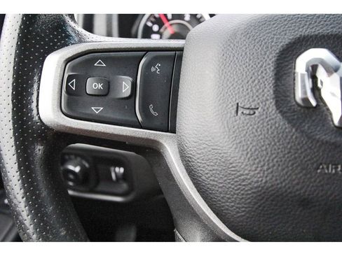 Used 2024 RAM 2500 Tradesman w/ Chrome Appearance Group image 18