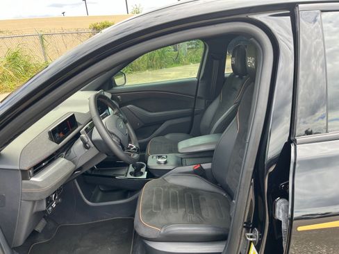 Used 2023 Ford Mustang Mach-E GT image 29