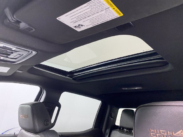 Certified 2022 Chevrolet Silverado 1500 High Country w/ High Country Premium Package AWD/4WD image 23