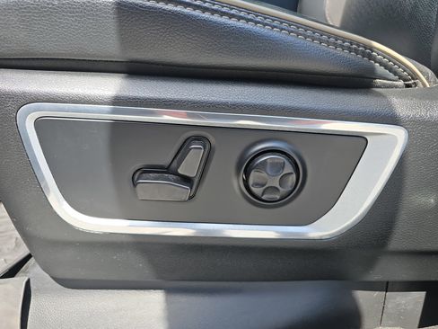 Used 2021 RAM 1500 Laramie AWD/4WD image 14