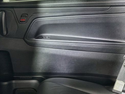 Used 2025 Honda Odyssey Sport-L image 25