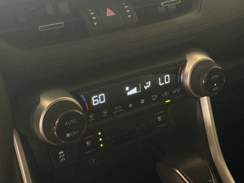 Used 2023 Toyota RAV4 Limited image 17