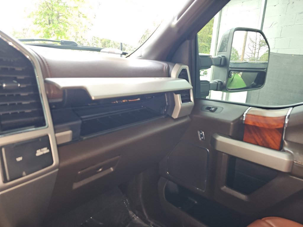 Used 2022 Ford F250 King Ranch w/ King Ranch Ultimate Package AWD/4WD image 26