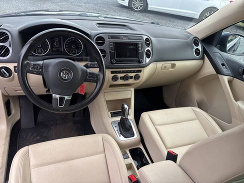 Used 2013 Volkswagen Tiguan S AWD/4WD image 15