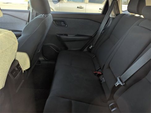 Used 2023 Nissan Rogue S image 7