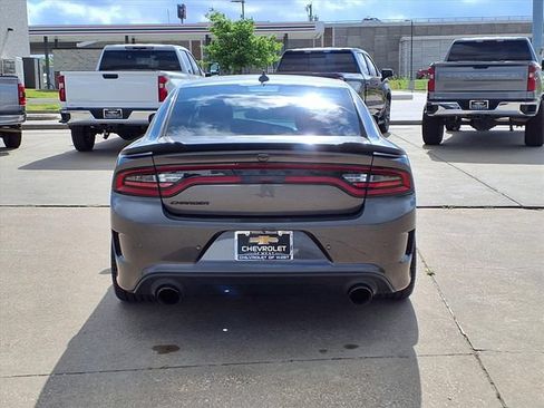 Used 2022 Dodge Charger R/T w/ Blacktop Package RWD image 5