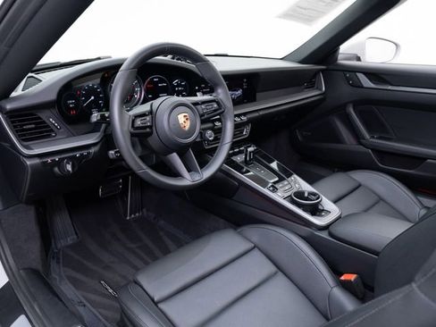 Certified 2024 Porsche 911 Carrera RWD image 4