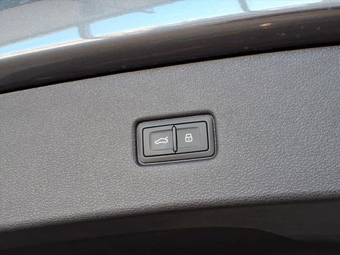 Used 2025 Audi Q5 2.0T Premium Plus w/ Premium Plus Package image 20